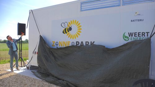 Eerste-cooperatieve-zonnepark-met-batterij