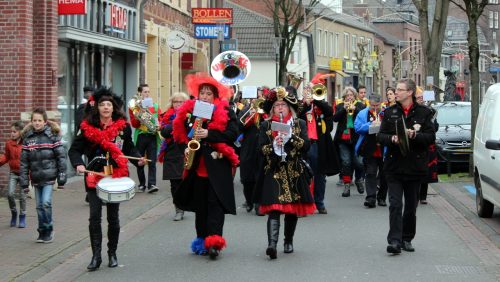 Eerste-openlucht-Kepelle-festival-Ni-jwieert-013