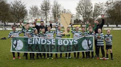 Eindse-Boys-JO13-kampioen-1
