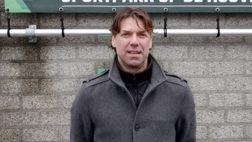 Eindse-Boys-en-trainer-Enrico-Vaessen-na-dit-seizoen-uit-elkaar