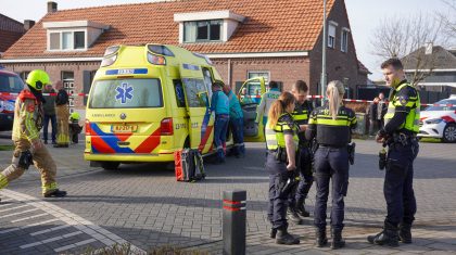 Fietser-gewond-na-aanrijding-op-kruising-Strateris-en-Dokter-Jansenstraat-8