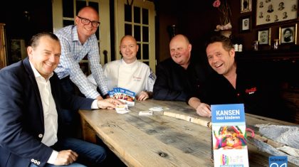 Hubert Mackus geen koekjes bij de koffie