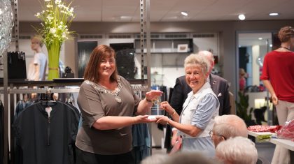 Gemeentecompliment-uitgereikt-aan-Pleunis-Mode-8