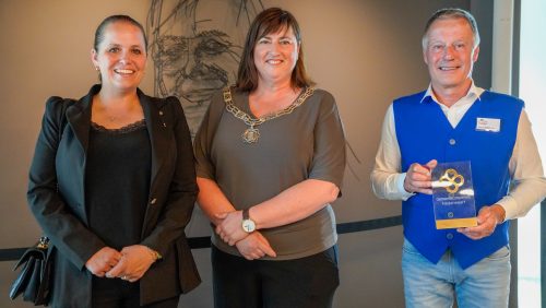 Gemeentecomplimenten-Eynderhoof-en-Leontien-Raijmakers-Dings-16