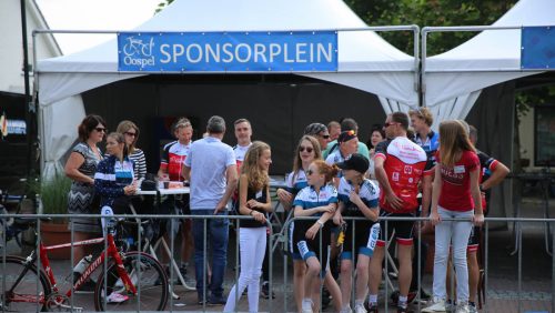 Gezellig-langs-parcours-Tour-Doospel-1