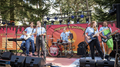 Gezellige-eerste-openbare-editie-Slagroom-en-Pudding-festival3