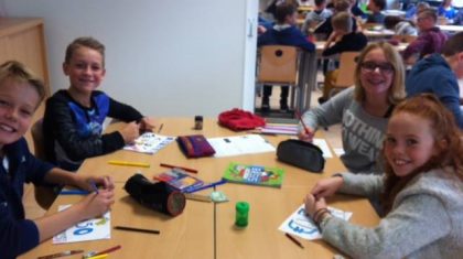 Groep-8-maakt-flap-oktoberfeest-Ospel