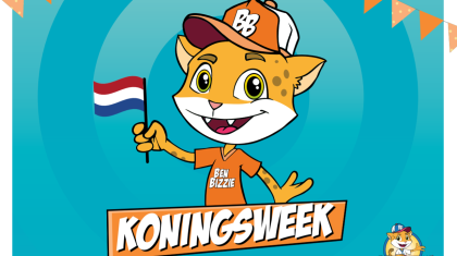 Hand-in-hand-tijdens-Koningsdag