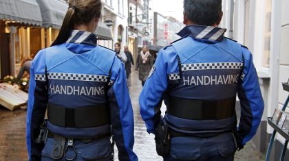 Nieuwe uniformen team handhaving