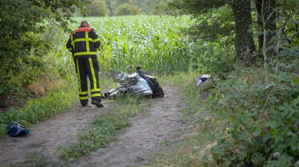 Hennepafval-gedumpt-Houtelingsweg-Weert-1