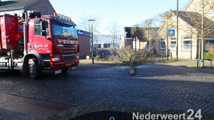 Herinrichting-Kerkstraat-Nederweert-van-start-3362014-02-03 Herinrichting Kerkstraat van start
