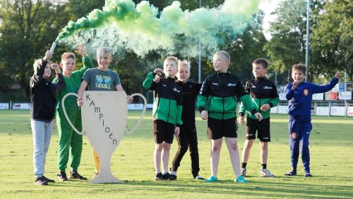 JO9-1-Eindse-Boys-kampioen-22-5-2024