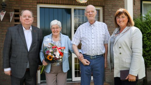 Jan-en-Betty-Seijkens-van-der-Zanden-vieren-hun-60-jarig-huwelijk-5