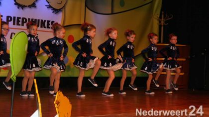 Jeugdprinsenpaar De Krielkes Nederweert Eind