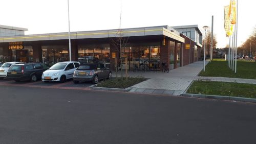 Jumbo-op-het-St-Jobplein-in-Leuken