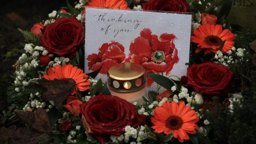 Kaarsjes-branden-Engelskerkhof-3-2-2018-15-