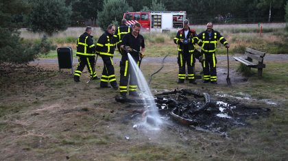 Marshmallow's boven kampvuur in Weerterbergen