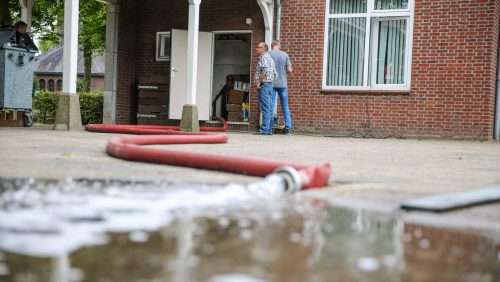 Kelder-bs-de-wegwijzer-Hunsel-vol-water-1