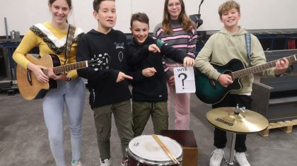 Kidsband-KICKS-zoekt-een-drummer Kidsband-KICKS-zoekt-een-drummer