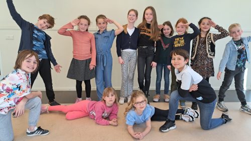 Komische-musical-Alles-Overboord-te-zien-in-Weert