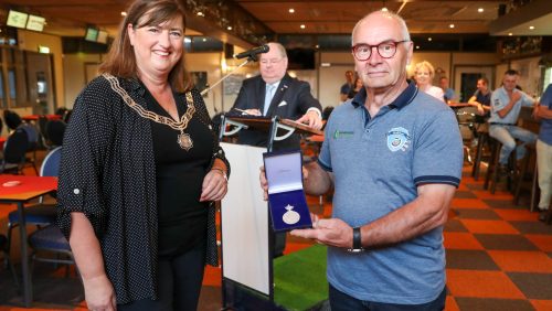 Koninklijke-Erepenning-voor-HBS-Wilhelmina-Ospel-9