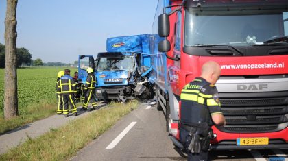 Kop-staartbotsing-vrachtwagens-N280 Kop-staartbotsing-vrachtwagens-N280
