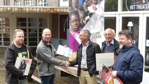 LP-verkoop-Vinyl-Luister-Spot-brengt-1415-euro