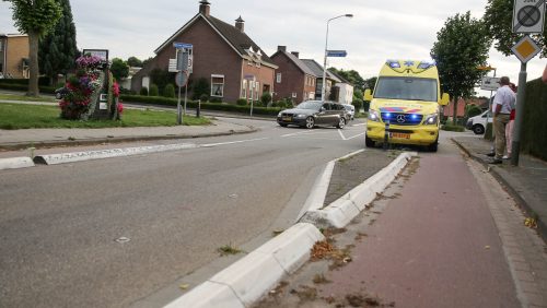 Man-gevallen-met-fiets-op-Klaarstraat-Ospel-1