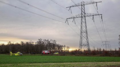 Man-valt-uit-hoogspanningsmast-Beringe-3 Man-valt-uit-hoogspanningsmast-Beringe-3