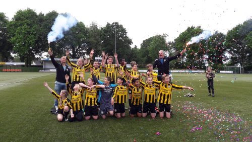 Merefeldia-D4-kampioen-JO13-4