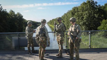 Militaire-oefening-Schoorbrug-in-Nederweert-1 Militaire-oefening-Schoorbrug-in-Nederweert-1
