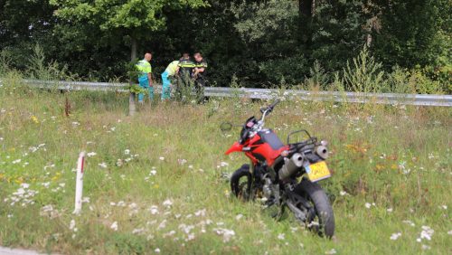 Motorrijder-onderuit-rotonde-N266-Someren-2