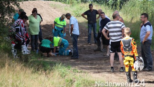 Motorcrosser valt op crossbaan Nederweert-Eind