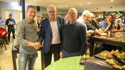 Naard-Vaes-voor-vierde-seizoen-bij-Eindse-Boys-4