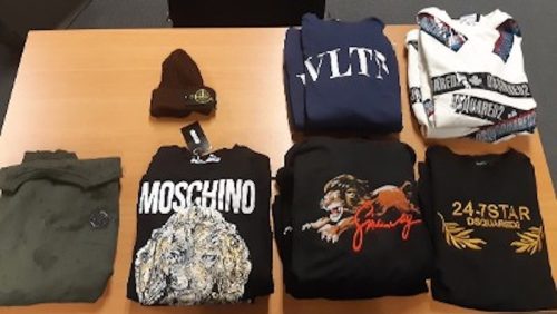 Onderzoek-na-aantreffen-namaakkleding-in-bestelbusje