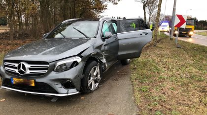 Ongeval-Maaseikerweg-Weert-drie-voertuigen-geen-gewonden-3