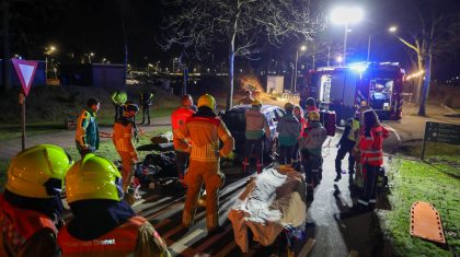 Ongeval-Trancheeweg-Weert-vrouw-onder-auto-bij-Roompot Ongeval-Trancheeweg-Weert-vrouw-onder-auto-bij-Roompot