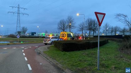 Ongeval-auto-fiets-Kampershoek-Weert-1 Ongeval-auto-fiets-Kampershoek-Weert-1