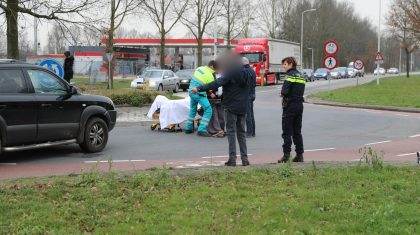 Ongeval-auto-fiets-Ringbaan-Oost-Weert-2