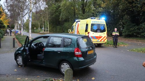 Ongeval-fietser-auto-Parklaan-Roggel001