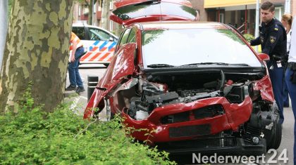 Woensdagmiddag heeft er een ongeval plaatsgevonden op de kruising St. Jozefslaan met de Kruisstraat in Weert.