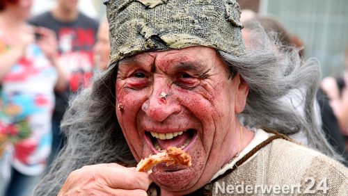 Optocht Festeynder 2014 Nederweert Eind