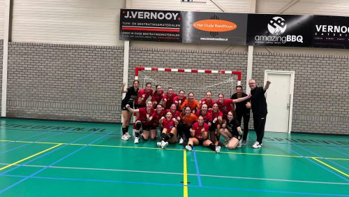 Overtuigende-seizoenstart-MEOS