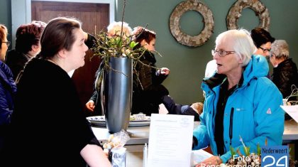 Zondagmorgen was er een open dag bij het nieuwe Atelier de Papaver in Nederweert-Eind. Na wat breken en heel veel schilderen is de voormalige bakkerswinkel omgetoverd tot een atelier waar bloemen een grote rol spelen.