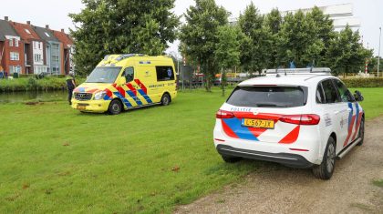 Persoon-te-water-Biesterbrug-Weert-1