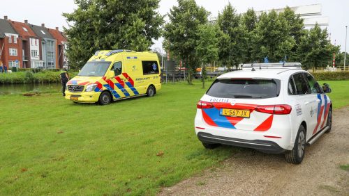 Persoon-te-water-Biesterbrug-Weert-1