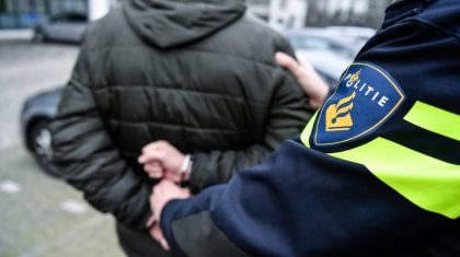 Politie-aanhouding-via-politie Politie-aanhouding-via-politie