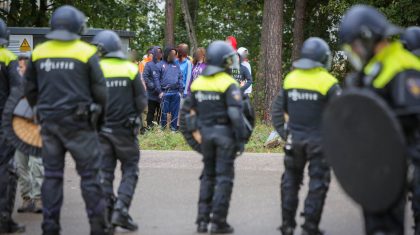 Politie-maakt-eind-aan-illegaal-feest-Weert-1-1