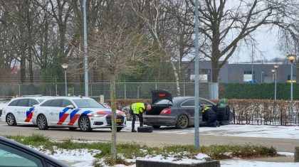 Politie-neemt-auto-in-beslag-in-Nederweert-1