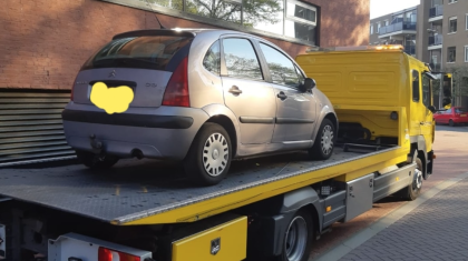 Politie-neemt-auto-van-hardleerse-bestuurder-in-beslag